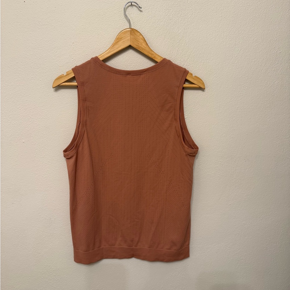 Women's Athleta Tank Top - Picture 2 of 3